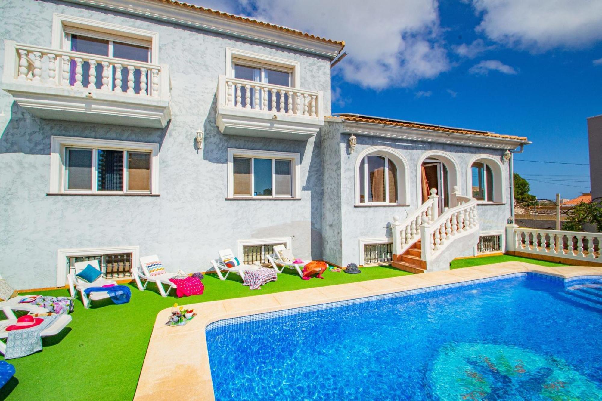 Flora - Plusholidays Villa Calpe