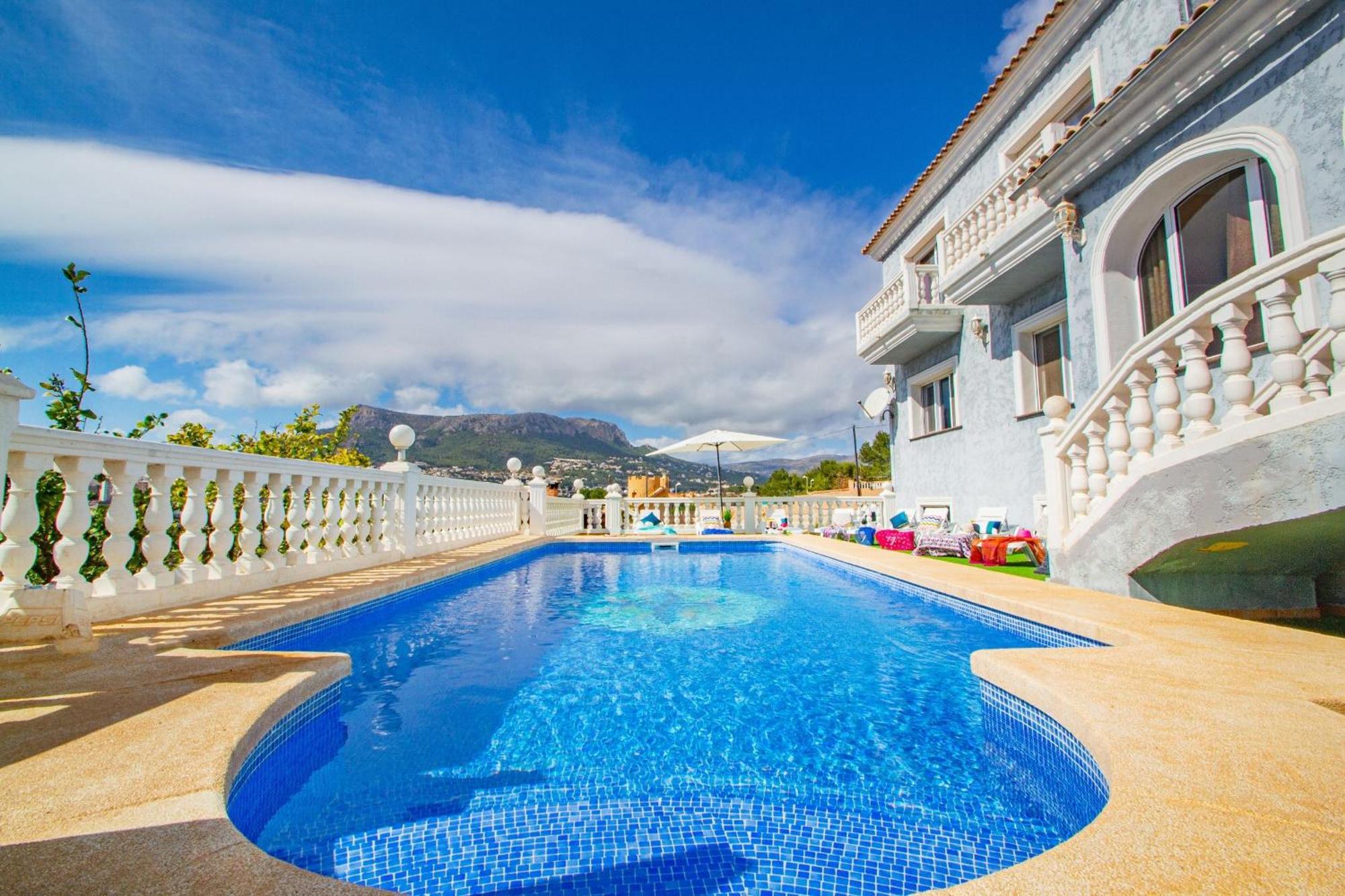 Flora - Plusholidays * Calpe