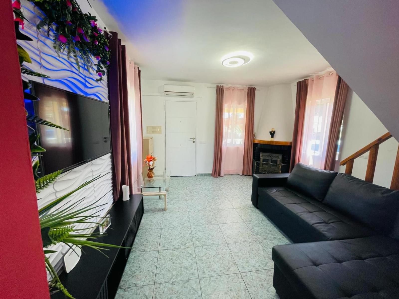 Privado Piscina A 5min De La Playa Y Centro Jacuzzi Barbacoa Wifi Aire *