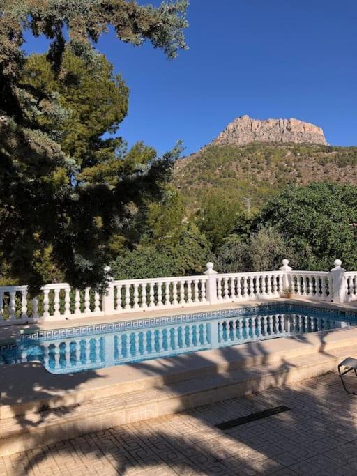 Casa Con Piscina *