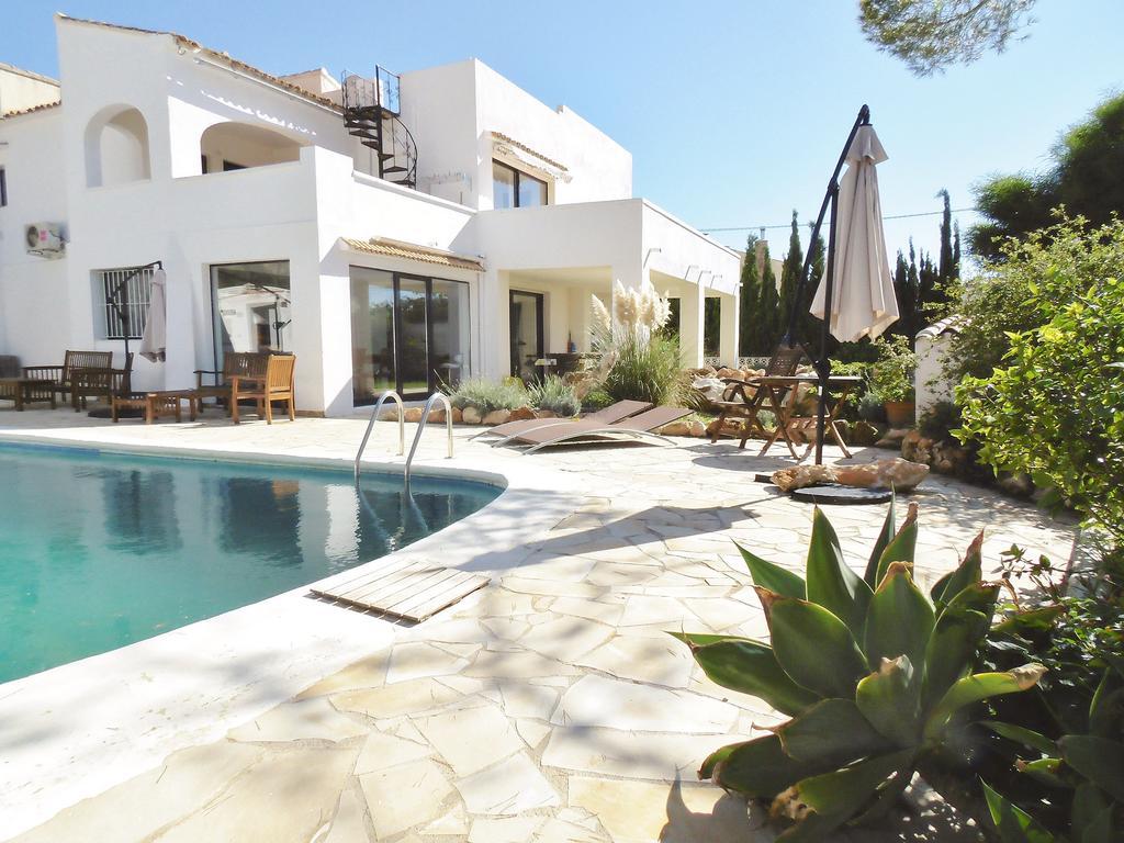 Carrio 0407 Villa