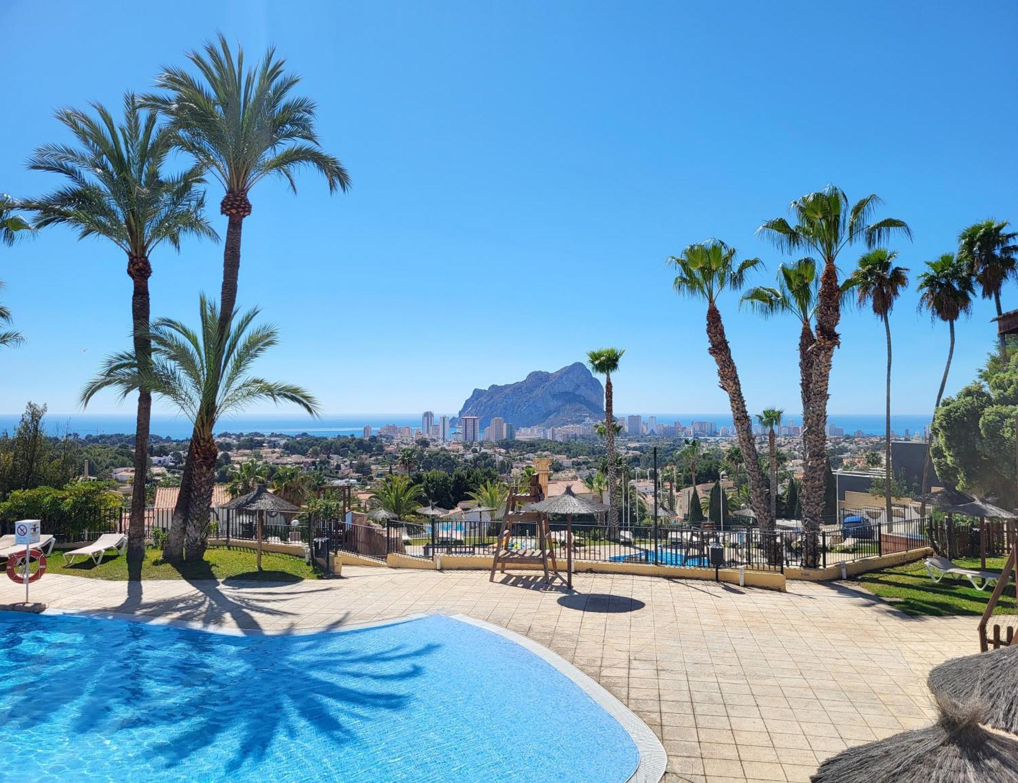Casa Sunrise - Costa Blanca House With Rooftop, 5 Swimming Pools And Panoramic Sea- And Views At Penon De Ifach Apartment *