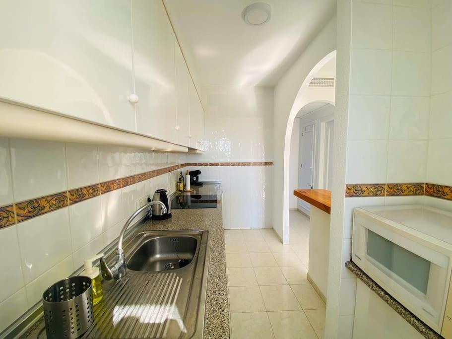 Canario - Imperial Park - Sea View, 6 Pools, Terrace