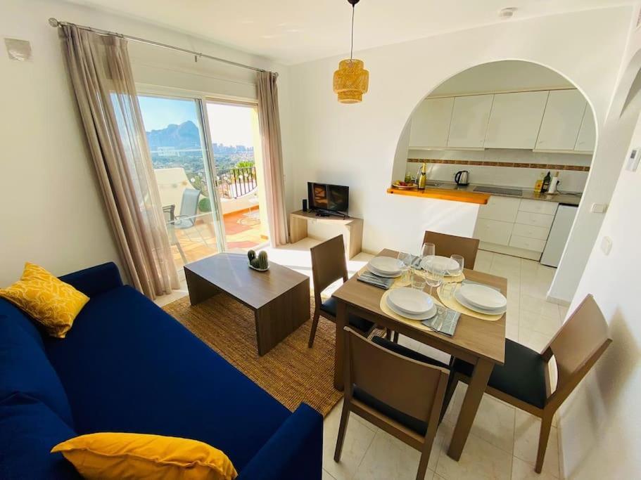 Canario - Imperial Park - Sea View, 6 Pools, Terrace Apartment
