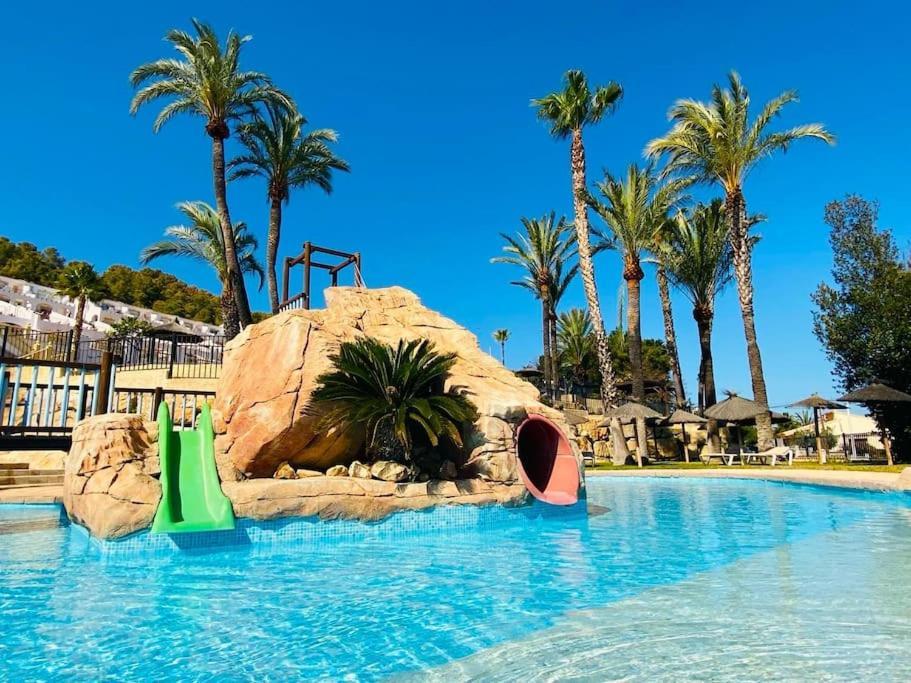 Canario - Imperial Park - Sea View, 6 Pools, Terrace Apartment *
