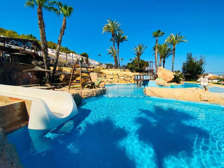 Apartment Tucan - Imperial Park - Sea View, 6 Pools, Terrace