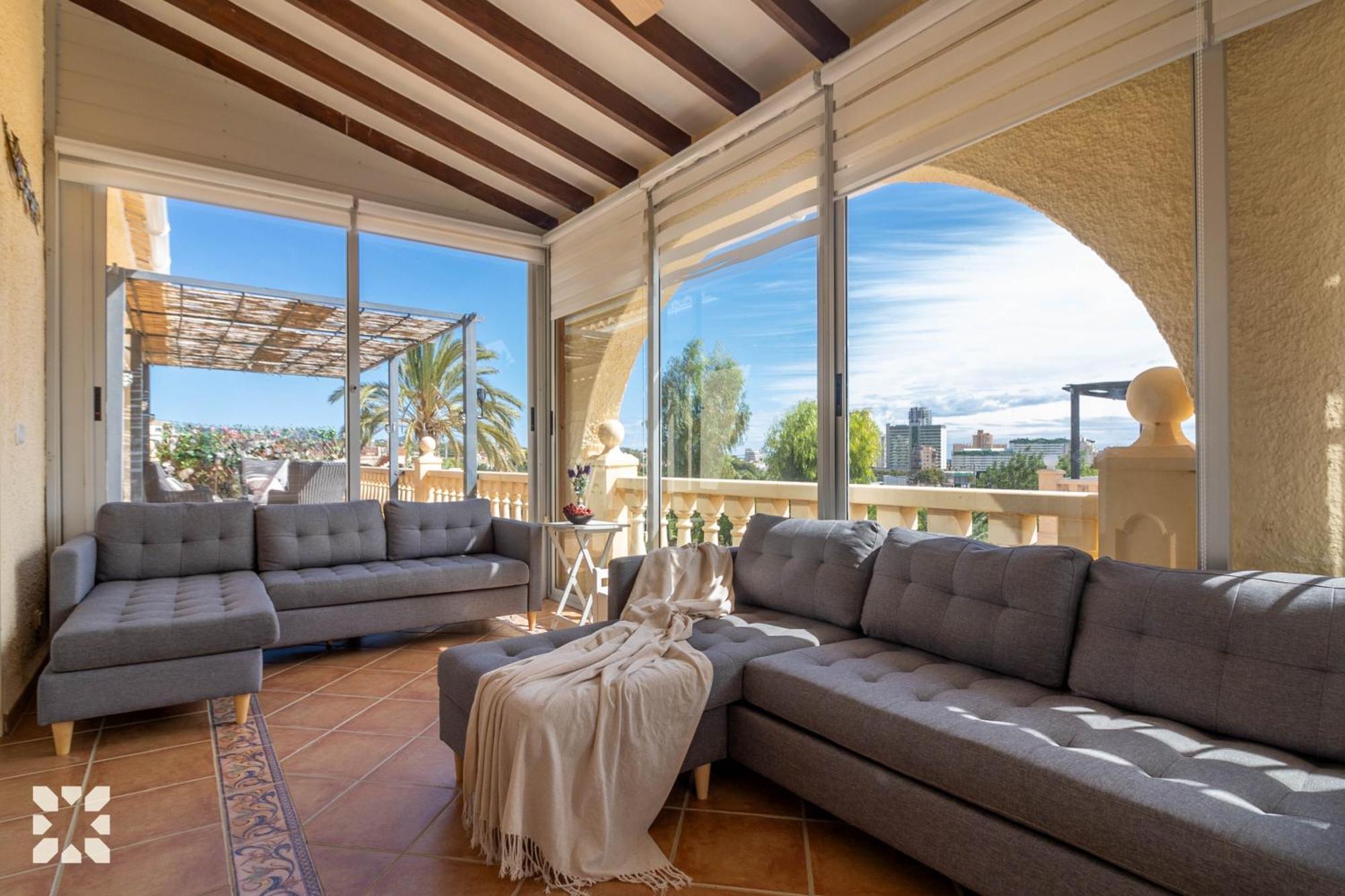 Villa Abahana Airlie *
