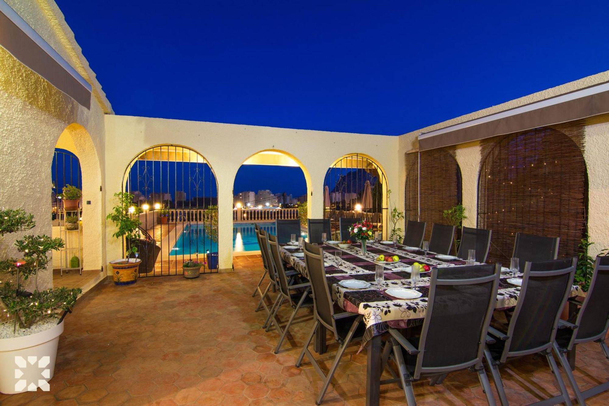 Abahana Airlie * Calpe