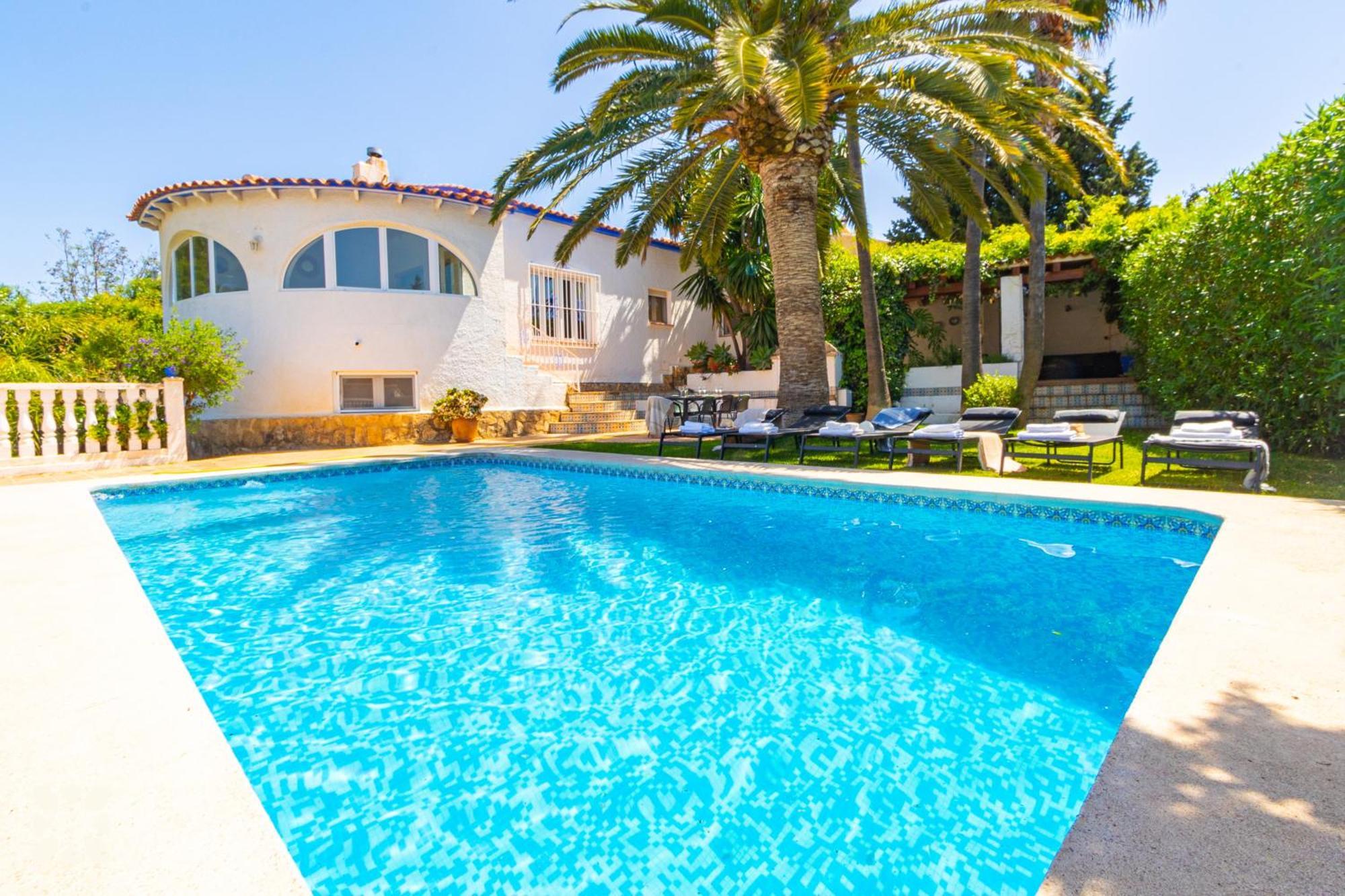 Abahana Oasis Villa