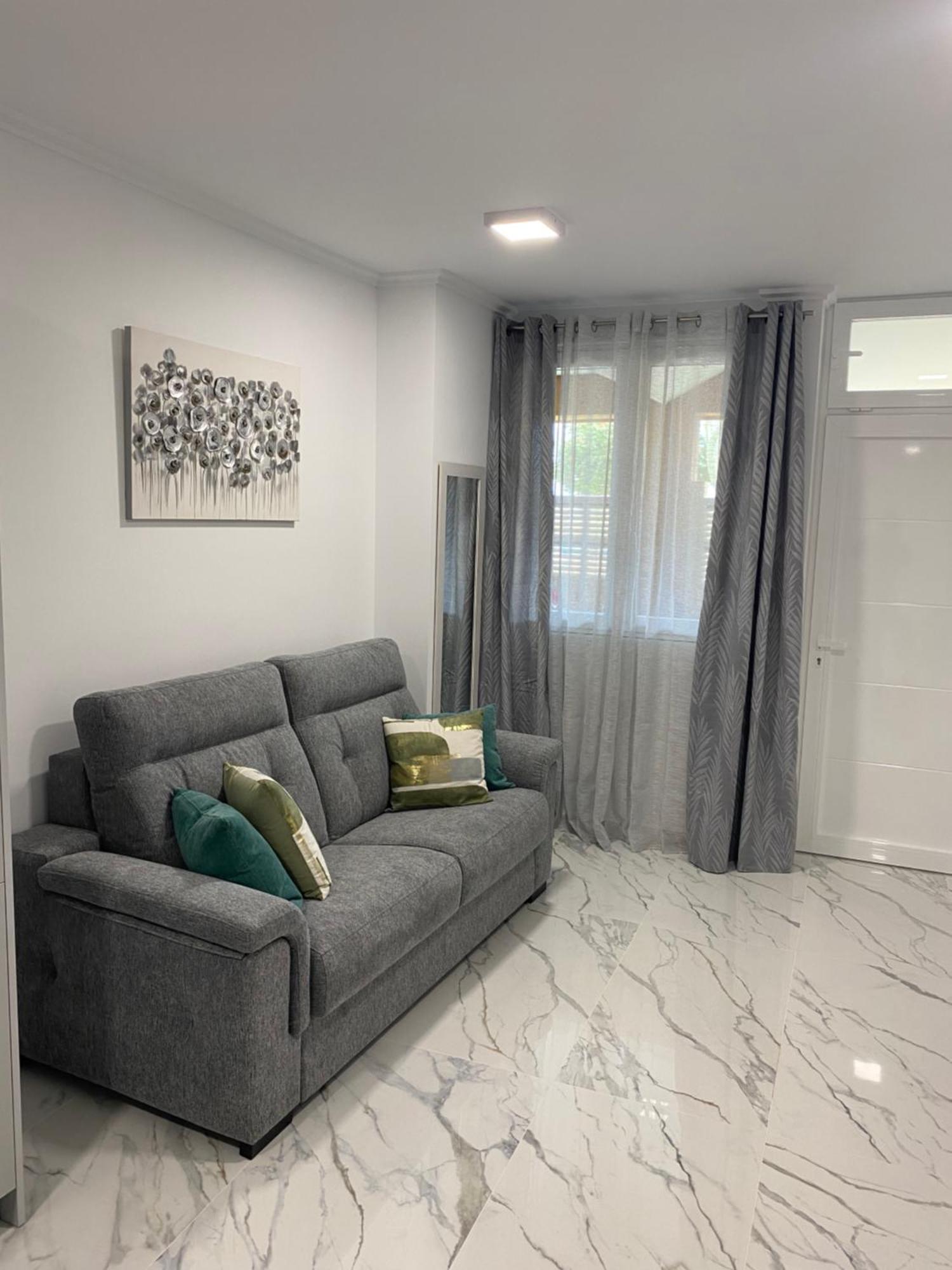 Apartamento A Estrenar 1a Linea Playa Y Piscina *