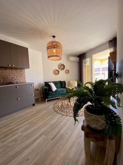 Apartamento Apolo Vii Bali Style *