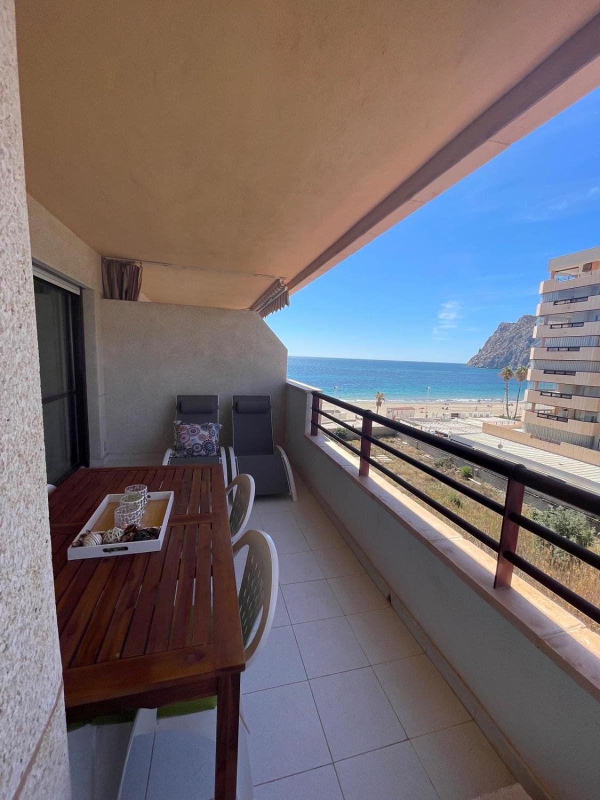 Eerstelijns Vive Cada Momento Zeezicht En Pal Aan De Boulevard En Calpe, Toplocatie Calpe