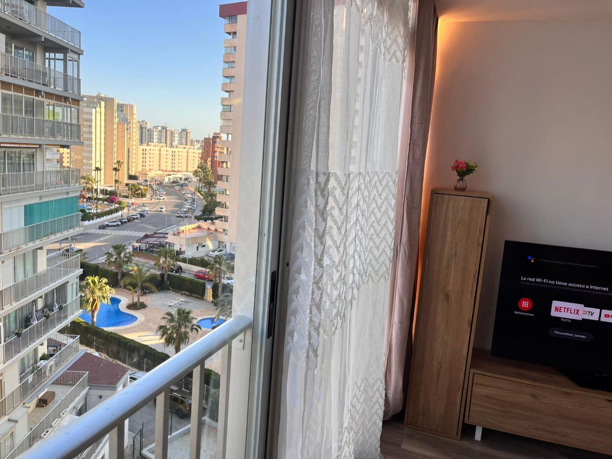 Apartamento Renovado A 3 Min De La Playa,piscina,wifi,aire,parking,vistas Comunitario Apartment *