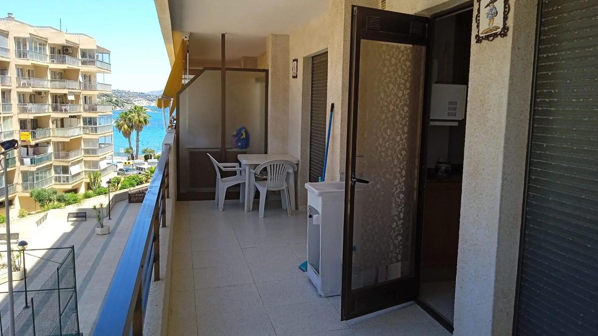 Bright In With Sea View And Shared Pool *