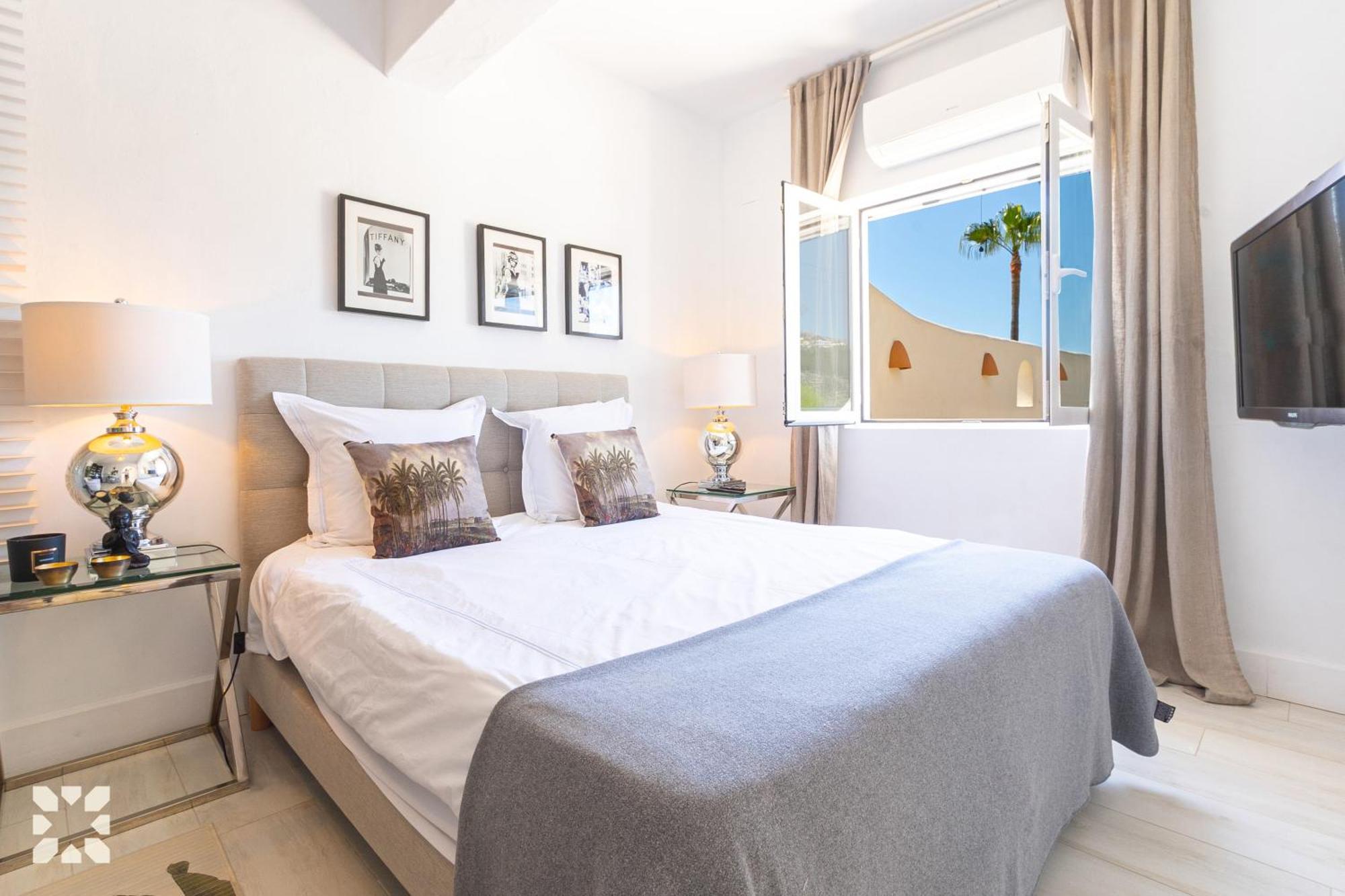 Abahana Malawi Villa Calpe
