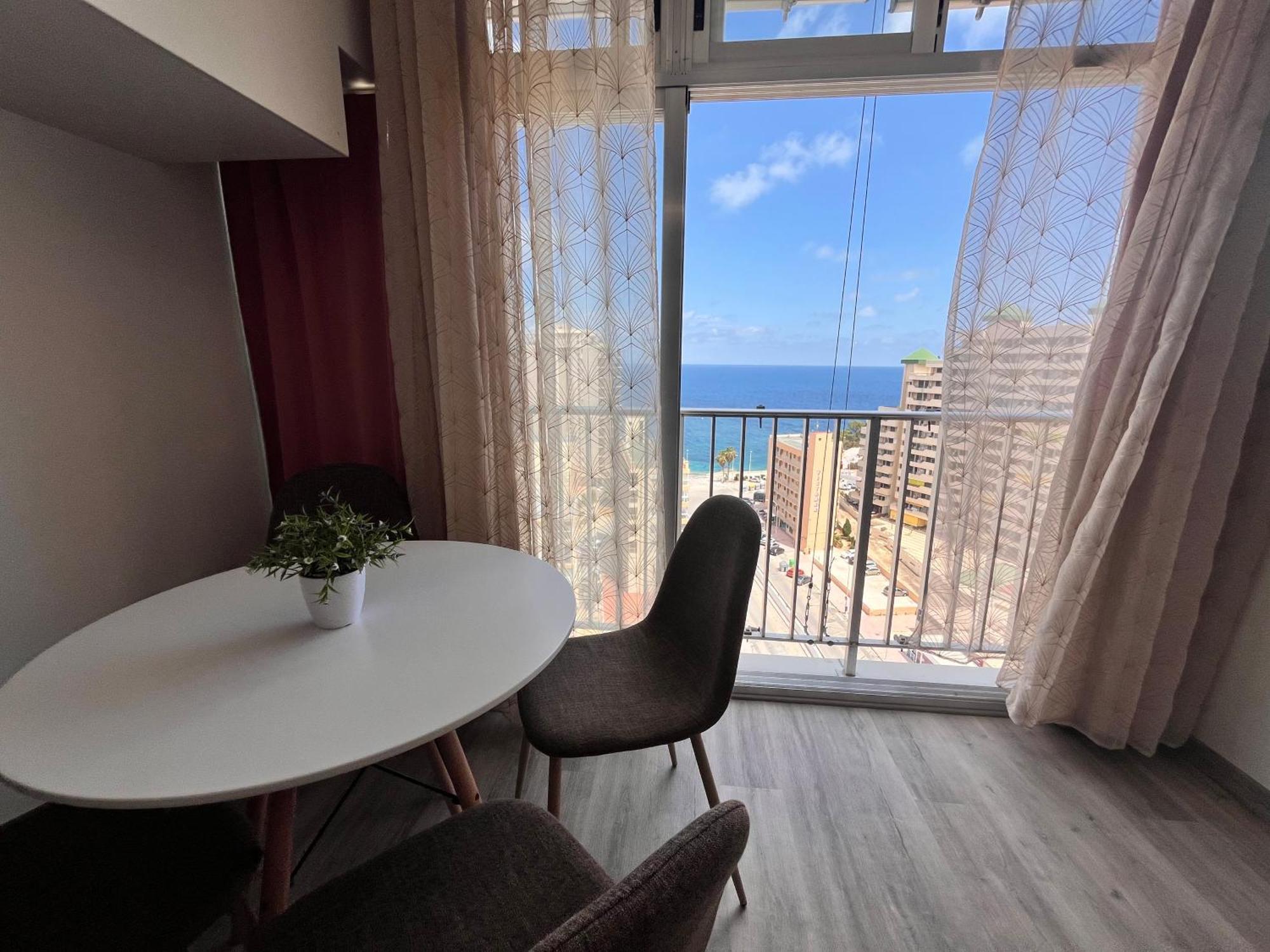 Con Vistas Al Mar Impresionantes A 5 Min De La Playa Aire Wifi Parking Comunitario Apartamento