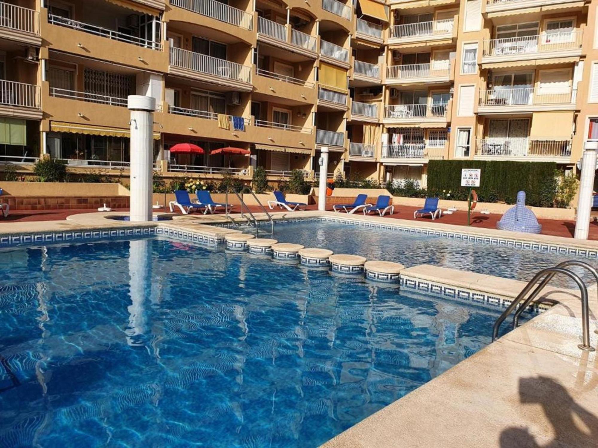 Piso Soleado En Apolo Vii Apartamento *