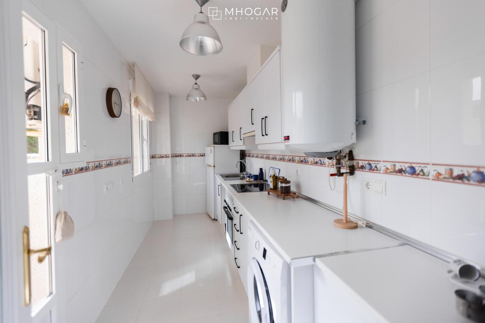 Holiday Concept - Costa Blanca, Edificio Mar Augusta Calpe