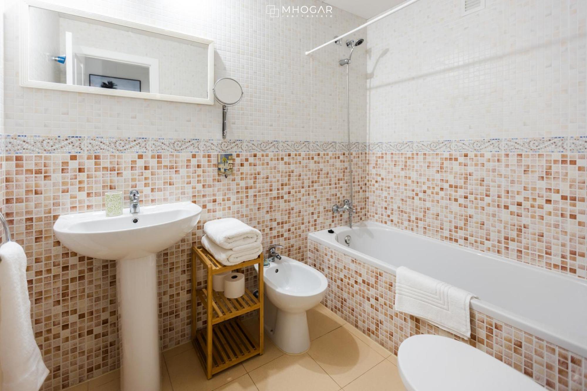 Holiday Concept - Costa Blanca, Edificio Mar Augusta Calpe