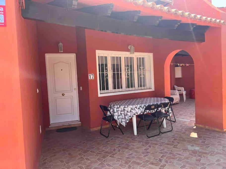In - Swimming Pool And Tennis Court Сasa de vacaciones Calpe