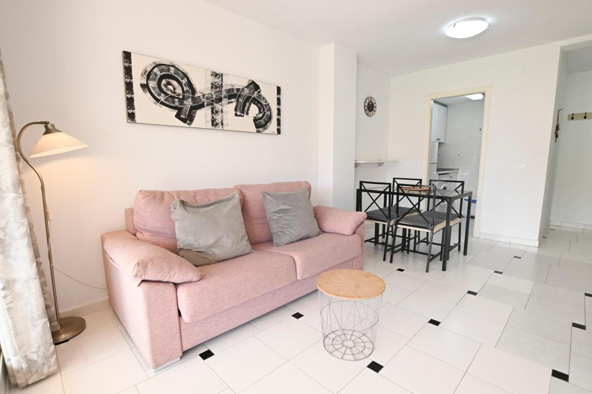 Edificio Apolo 7 Apartment *