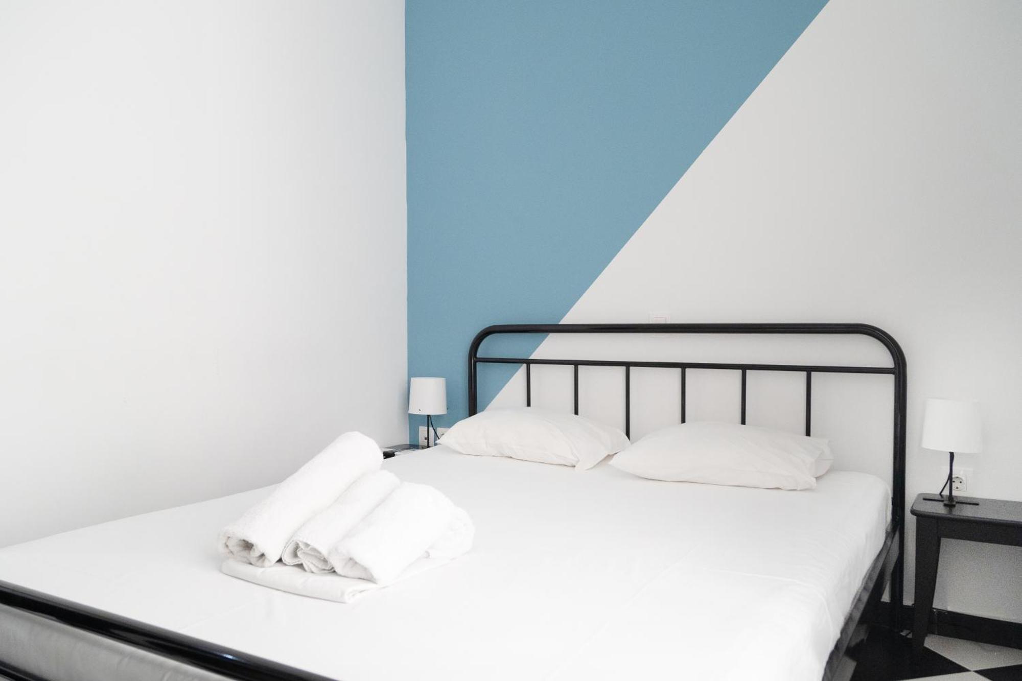 Safestay Seafront Hostal *