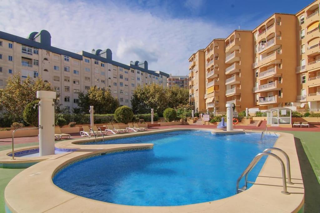 Centrico Con Piscina - Apolovii Apartamento