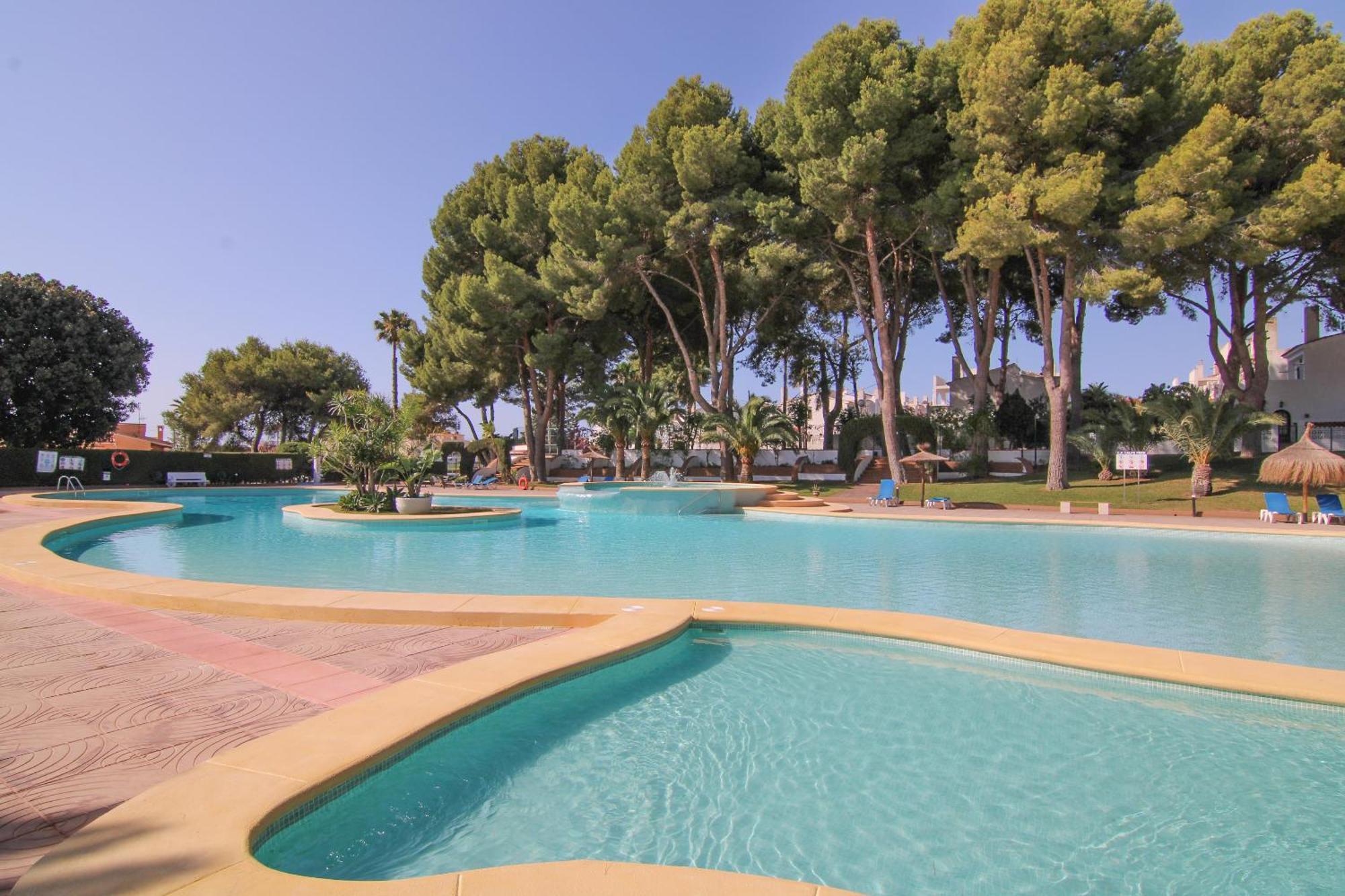 Apartamento Con Piscina - Calpepark *