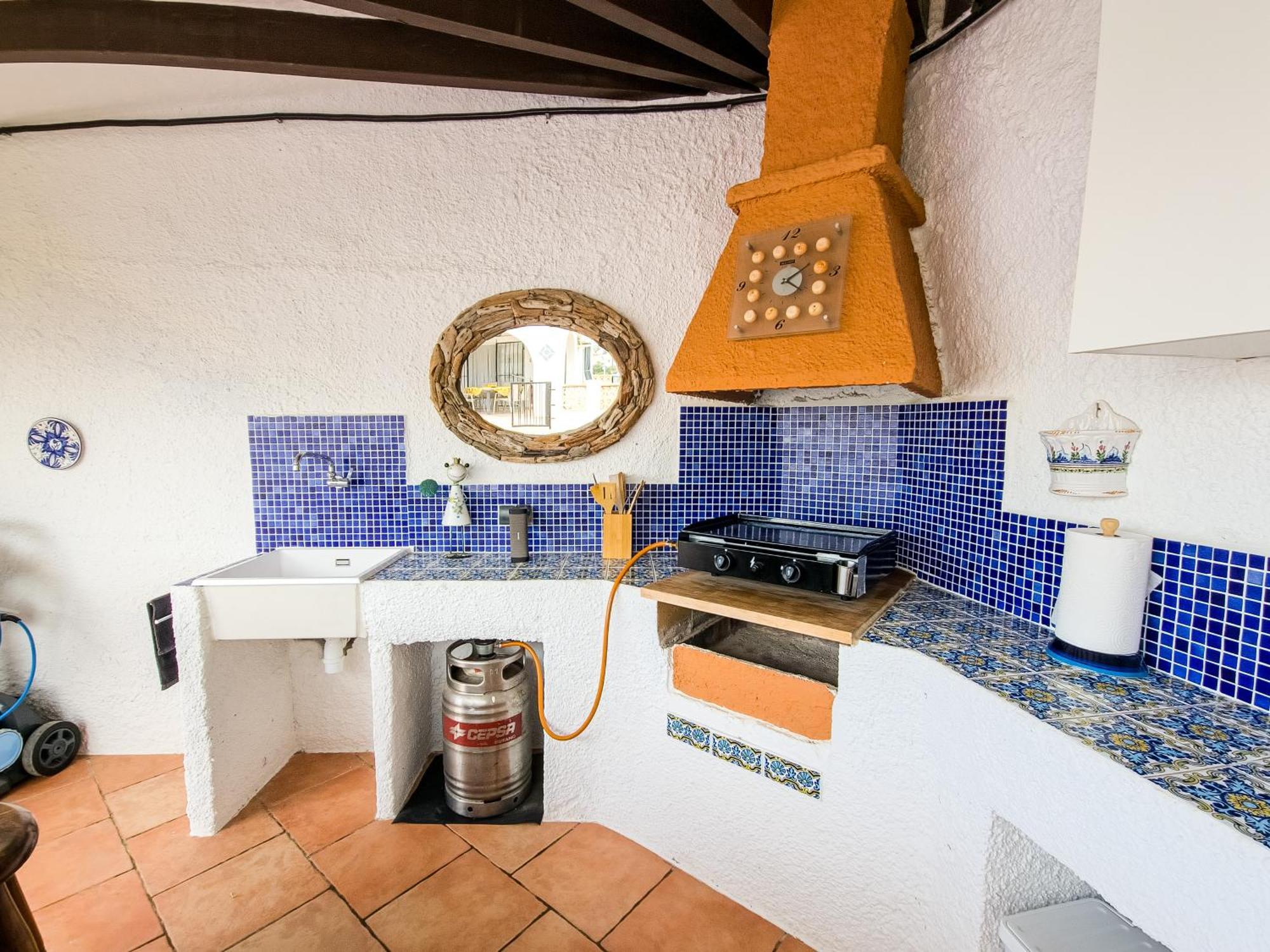 A012 - Acogedora Casa De Estilo Tradicional Con Piscina Privada En La Calalga * Calpe