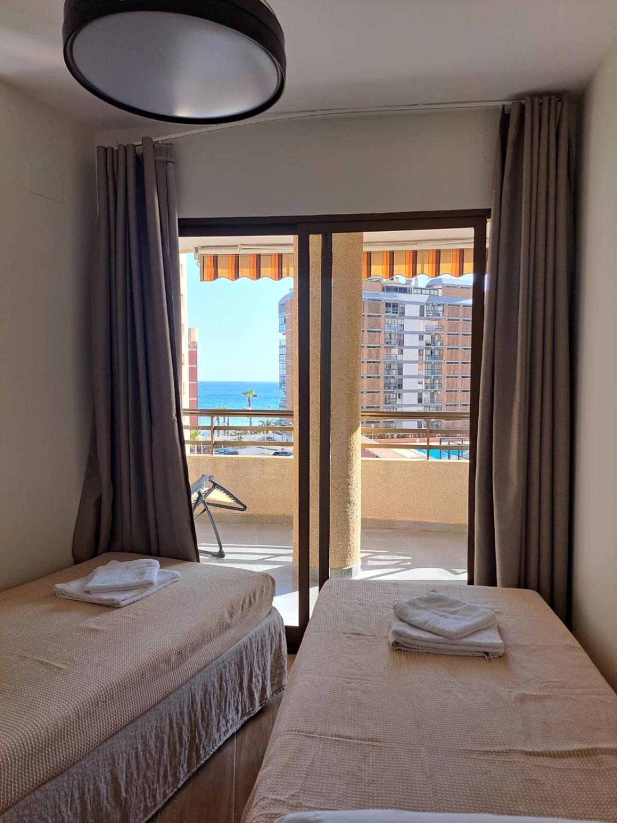 Moderno Con Vista Al Mar, Piscina, Parking