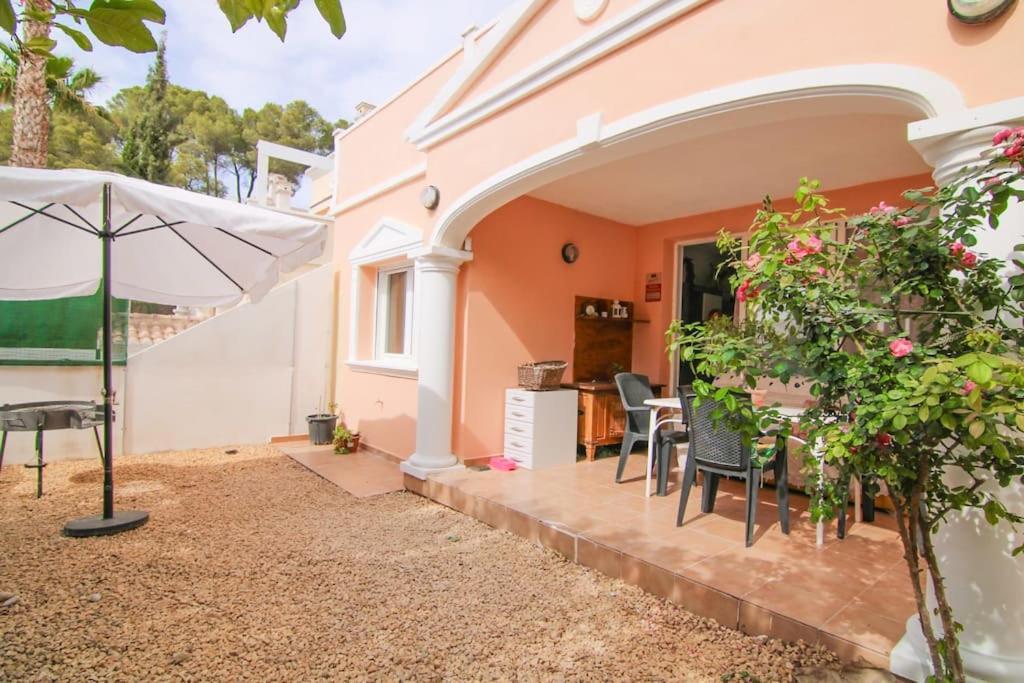 Con Piscina - Lilia Rosa 10 Calpe