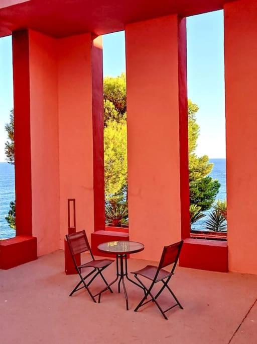 With Communal Pool Muralla Roja 0505