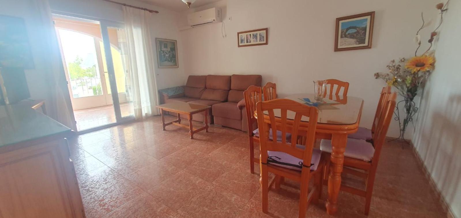Confortable At Only 100 Meter From The Beach, Supermarkets And The Restaurants *