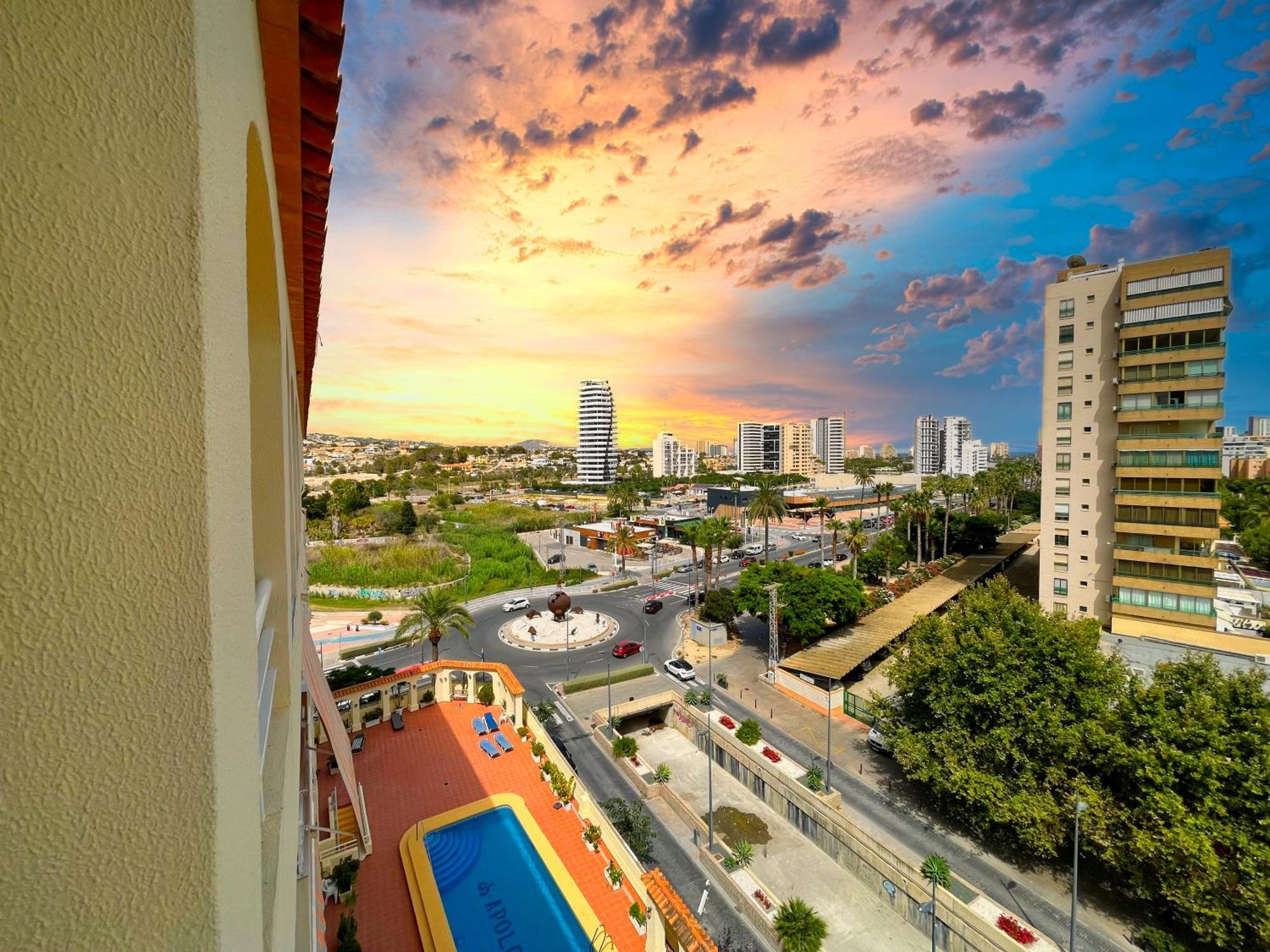 Apartamento Apolo 5 Near Restaurants 150 Meter From