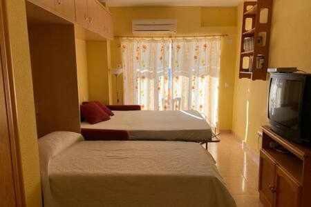 Balcón Al Mediterráneo, Piscina Y Parking * Calpe