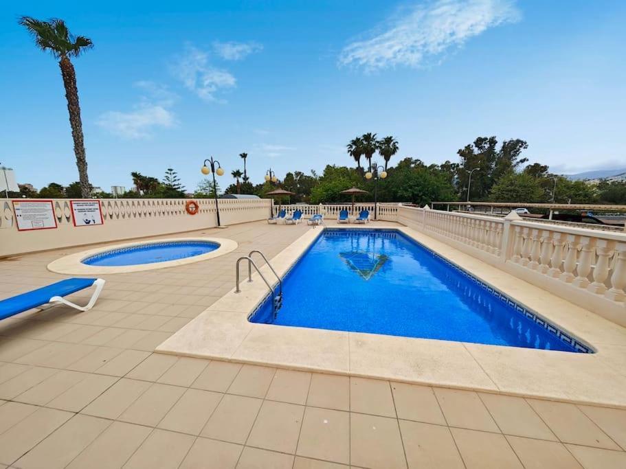Apartamento Atico En Primera Linea *