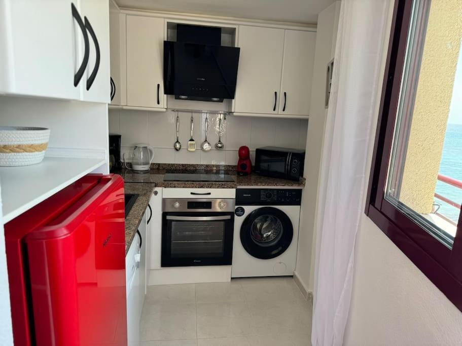 Atico En Primera Linea Apartamento