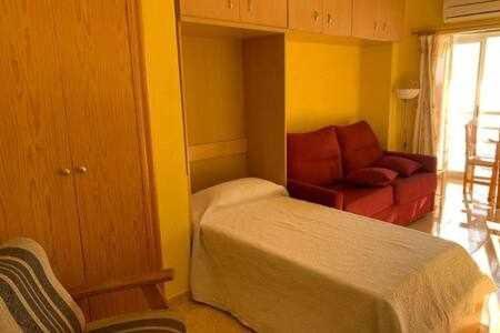 Balcón Al Mediterráneo, Piscina Y Parking * Calpe
