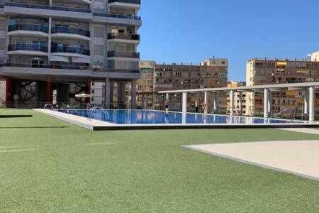 Balcón Al Mediterráneo, Piscina Y Parking *