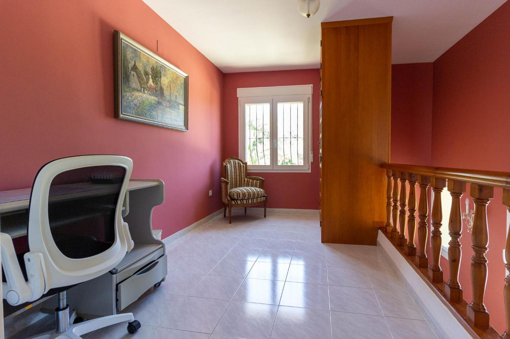Villa Ref 147) 10 Persons *