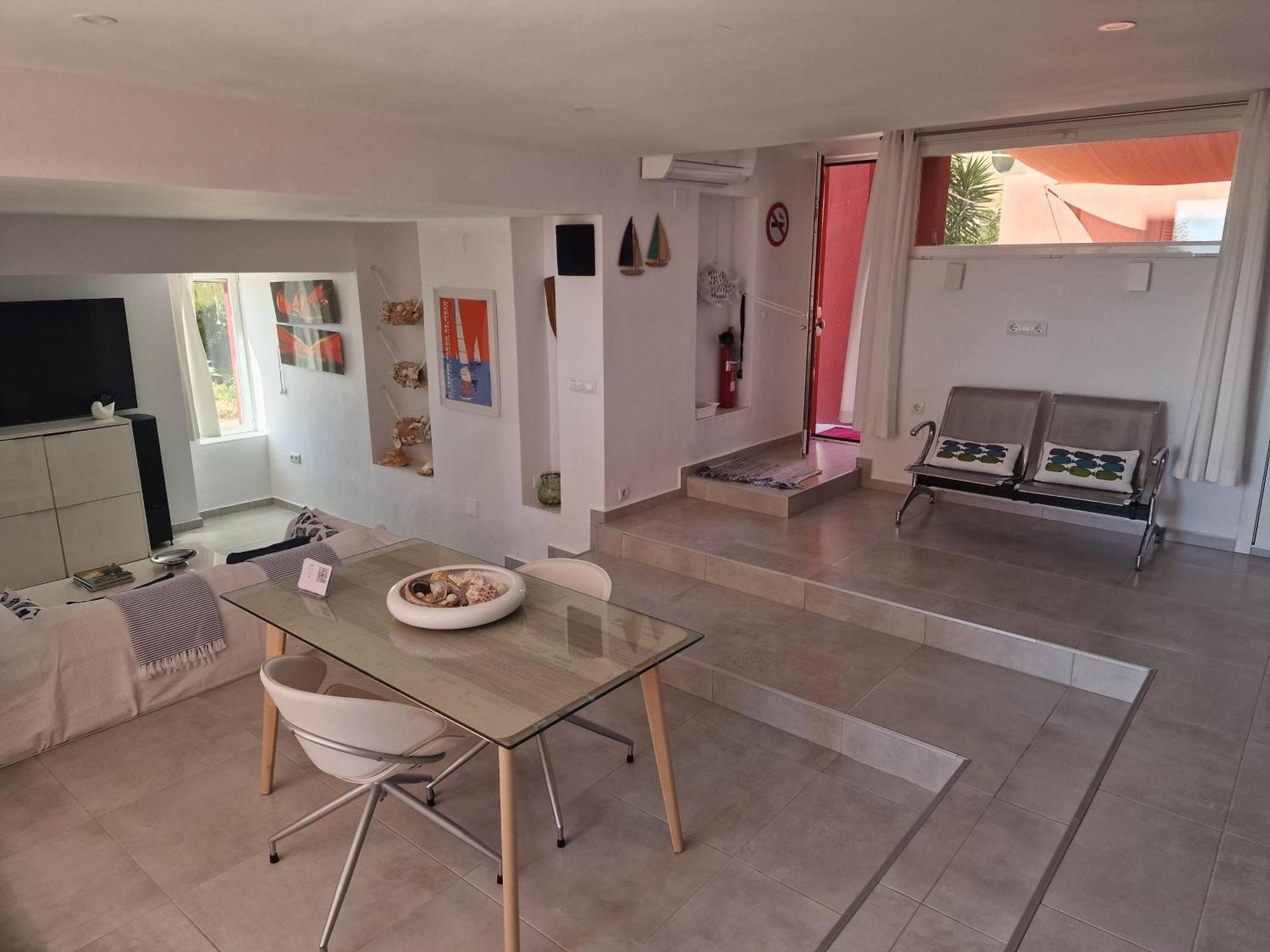 La Muralla Roja Apartment