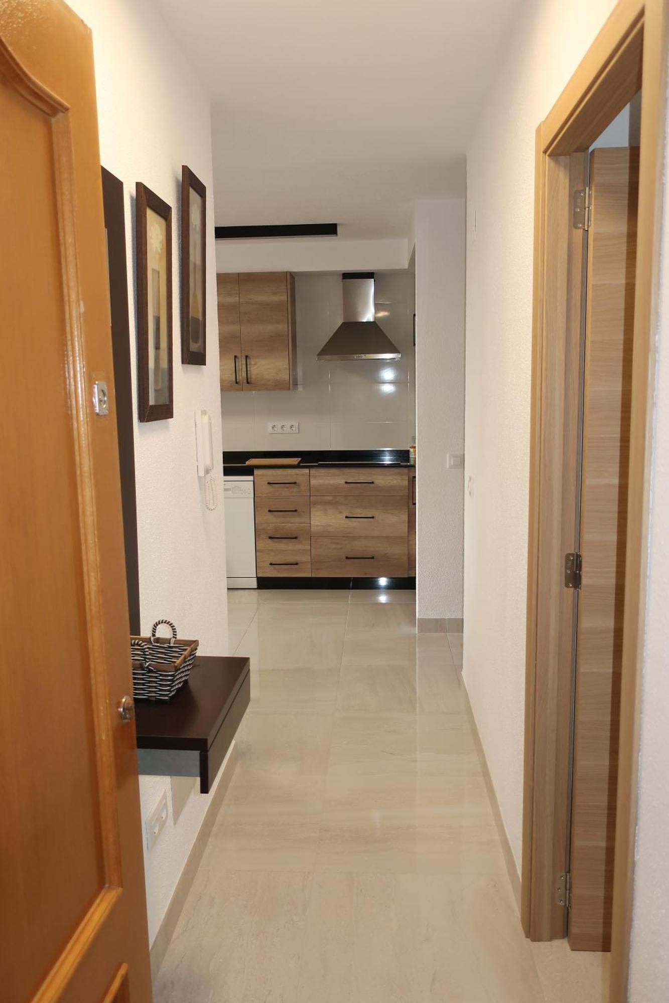 Apartment V *