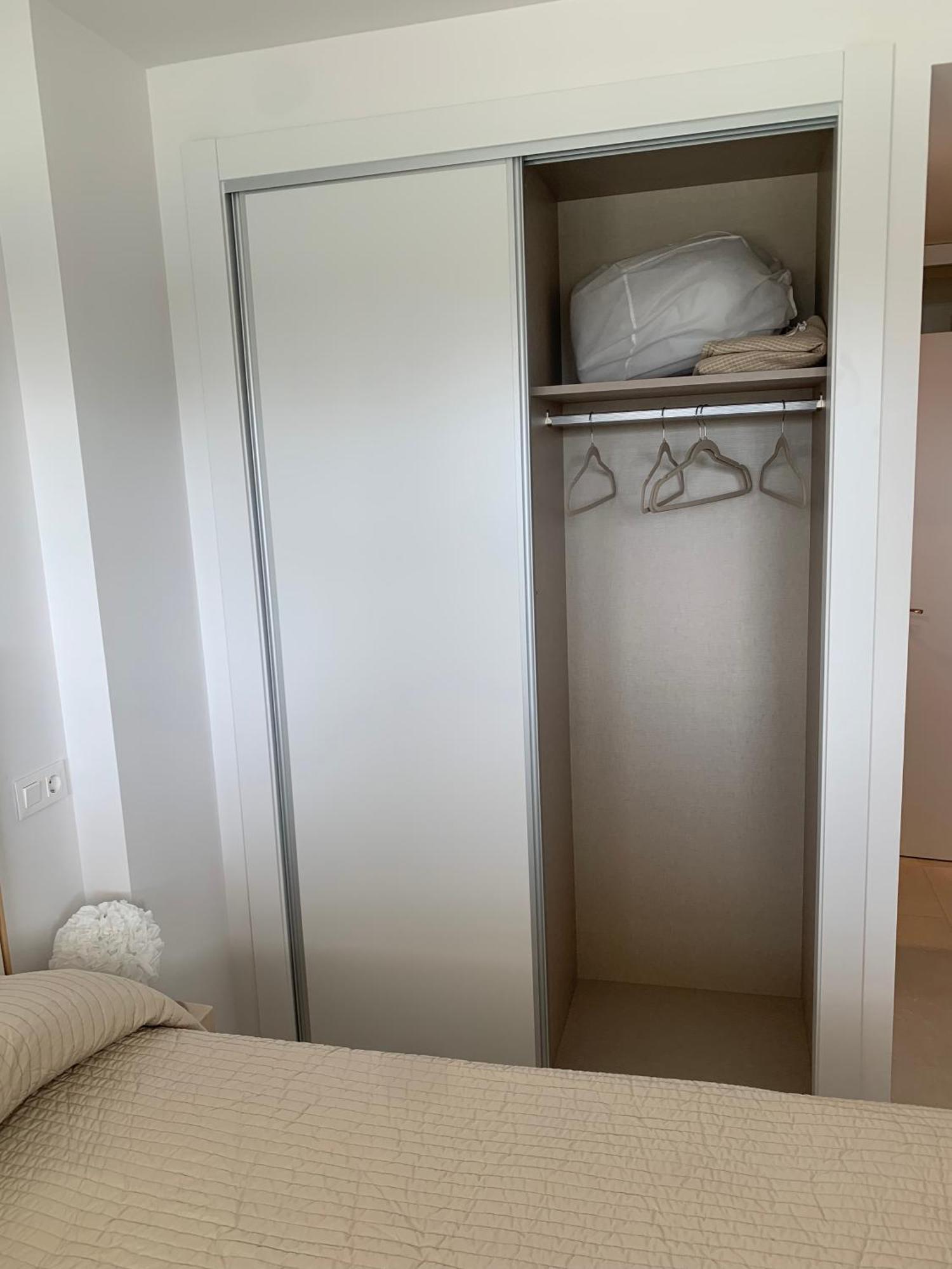 Apartamento Silver Tower 2b Nuevo En Playa Arenal Bol