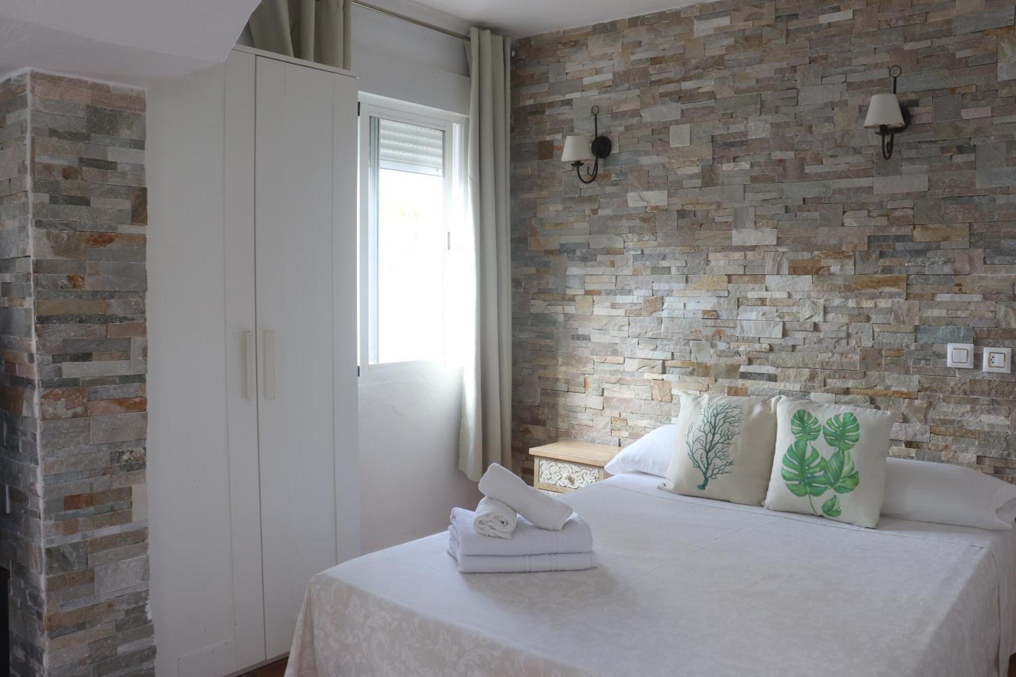 La Paloma I Guest house 3*