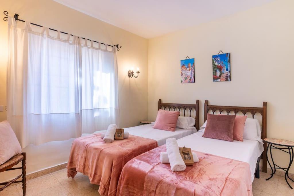 Villa Spanish Style-villa, Heated Pool & Sea View *