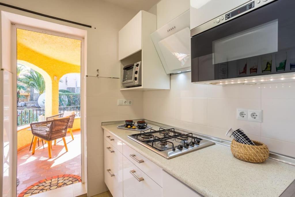 Spanish Style-villa, Heated Pool & Sea View Villa