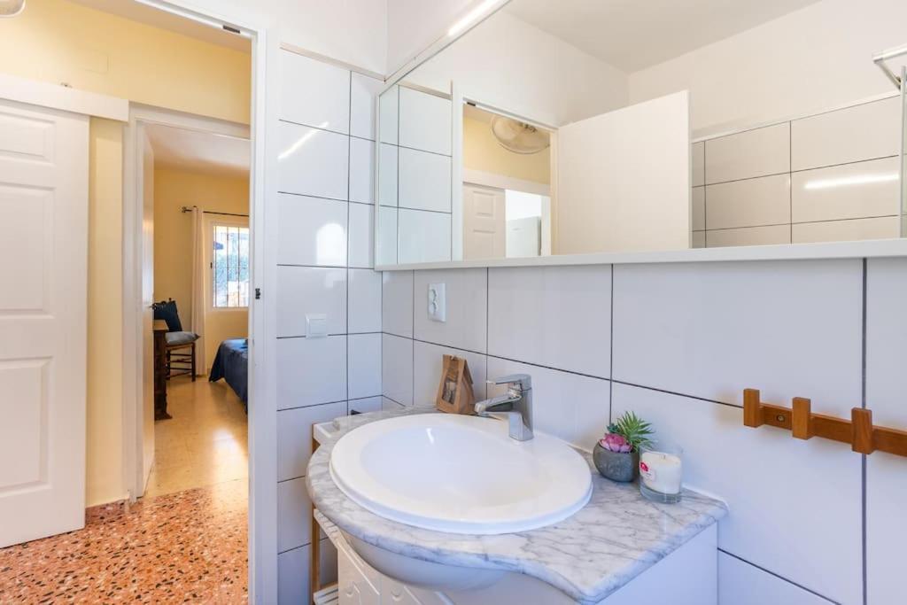 Villa Spanish Style-villa, Heated Pool & Sea View *