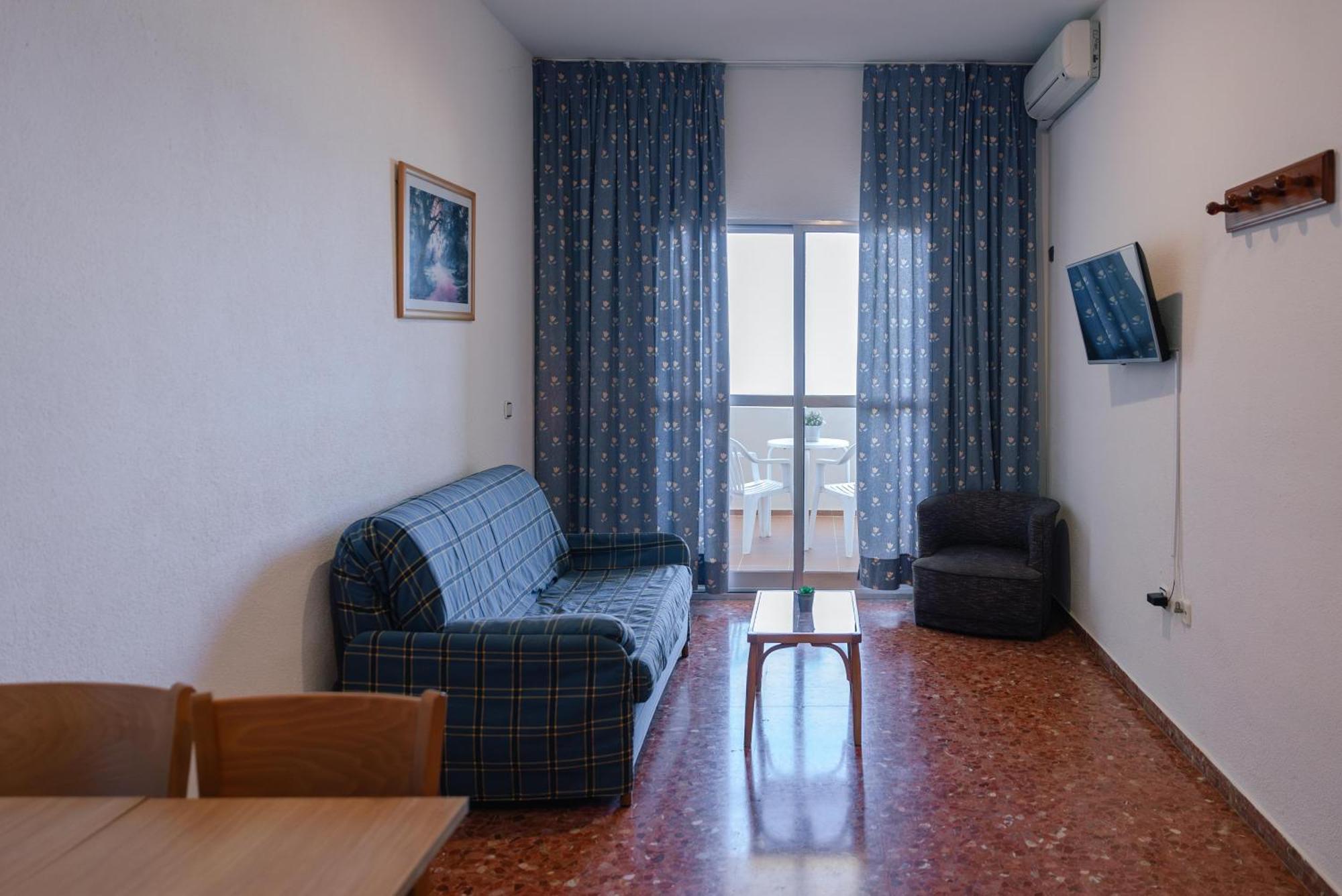 Port Europa 3*