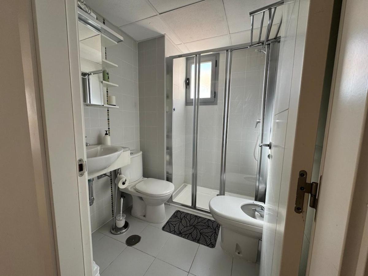 Centrico, 3 Minutes To Arenal-bol Apartment *