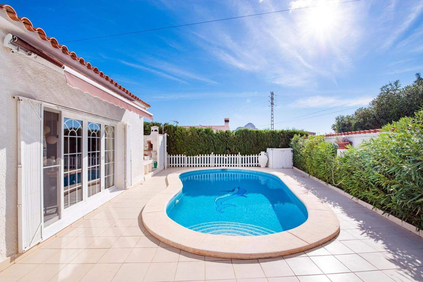 Villa Sunbathing With Private Swimming Pool *